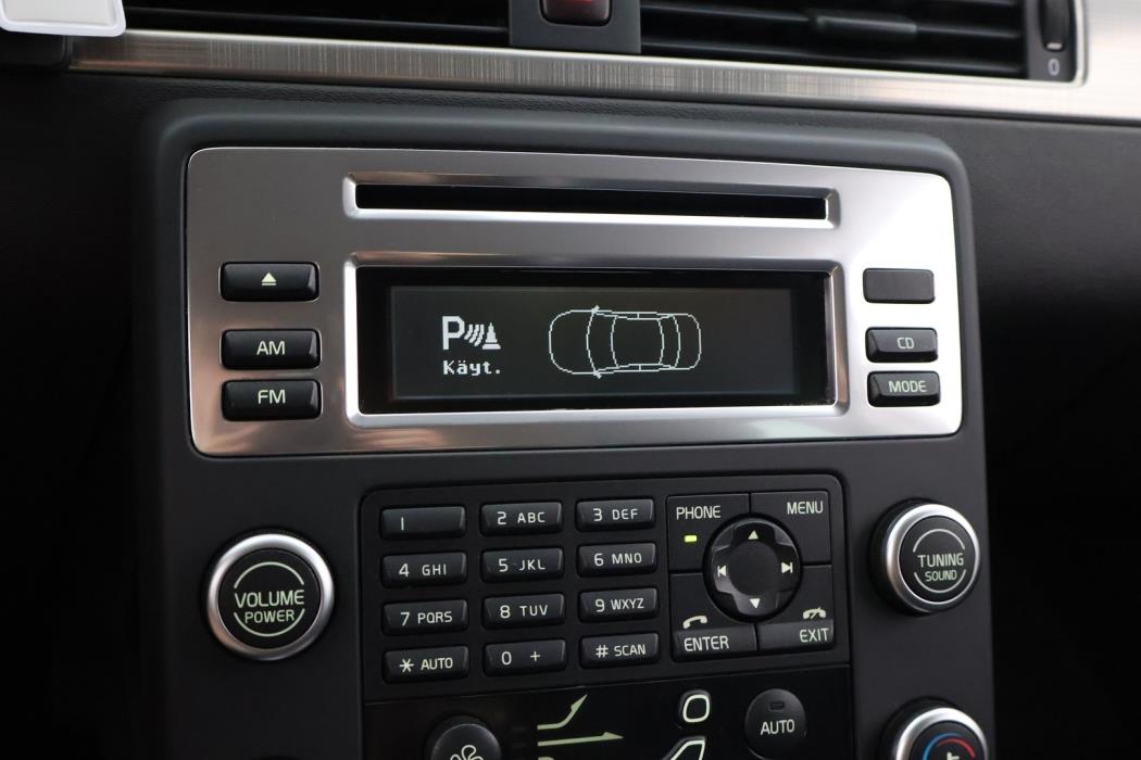 VOLVO V70 2010