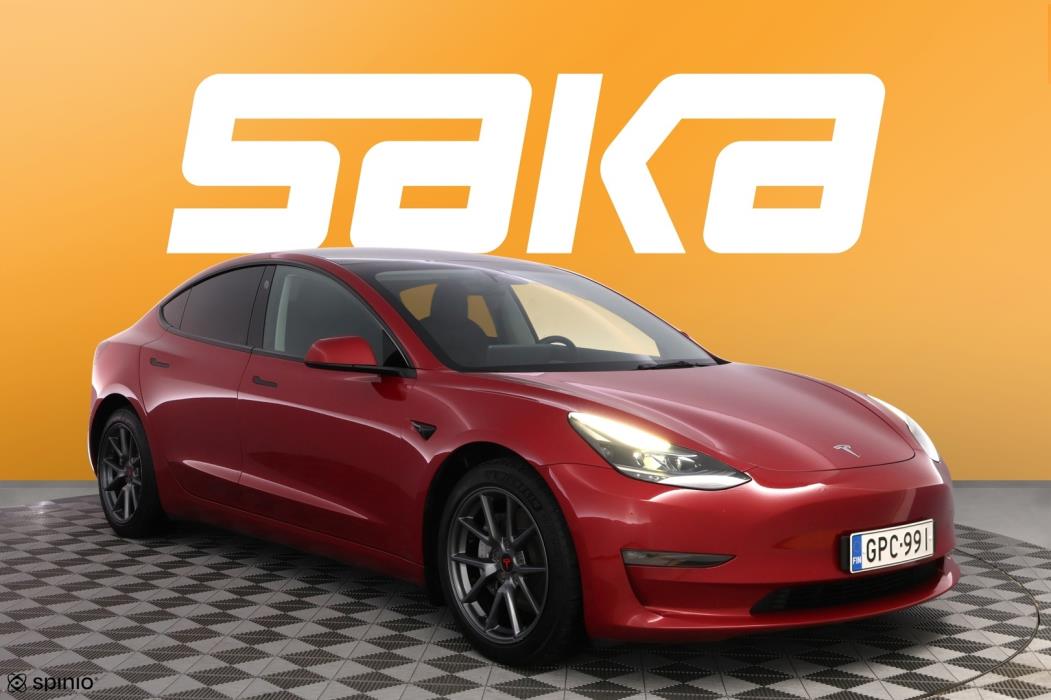 TESLA Model 3 2021