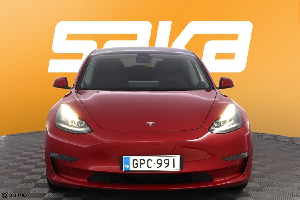 TESLA Model 3 2021