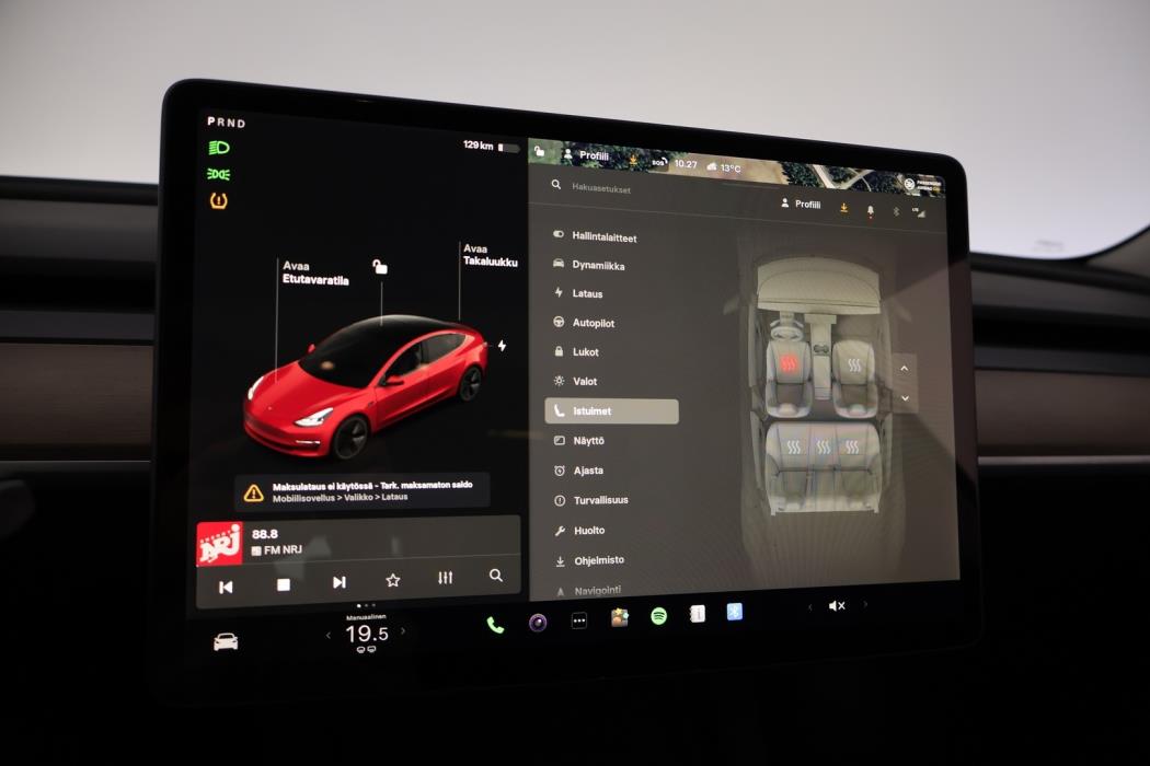 TESLA Model 3 2021