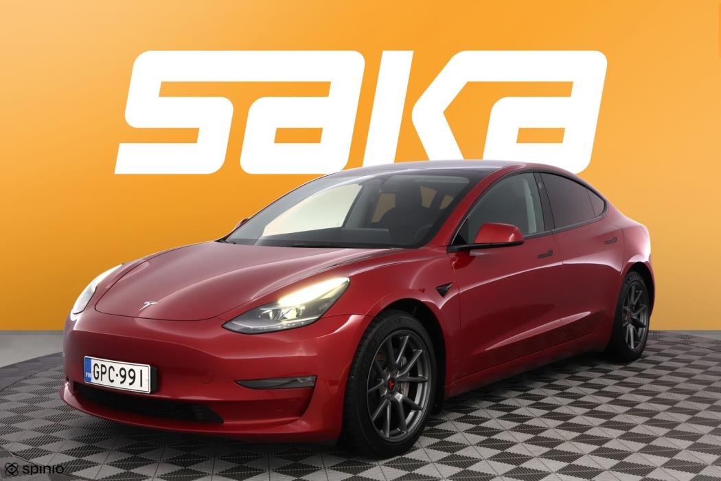 TESLA Model 3 2021