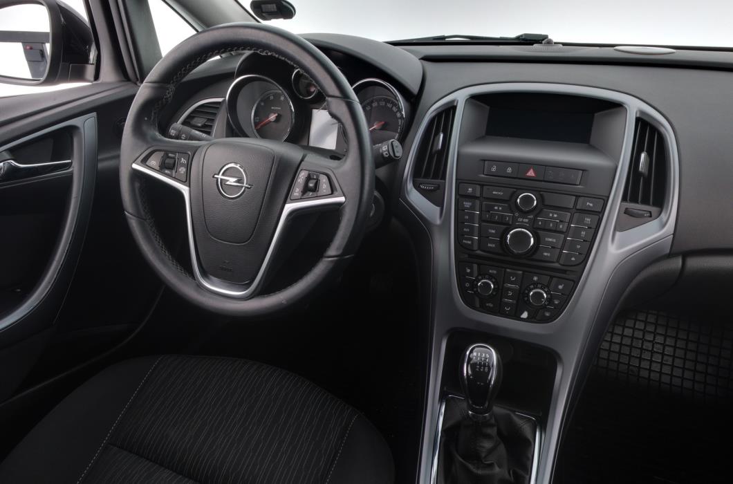 OPEL Astra 2014