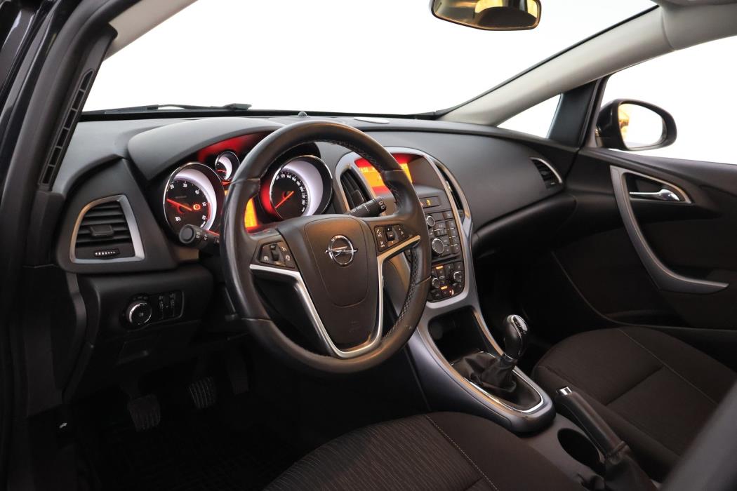 OPEL Astra 2014