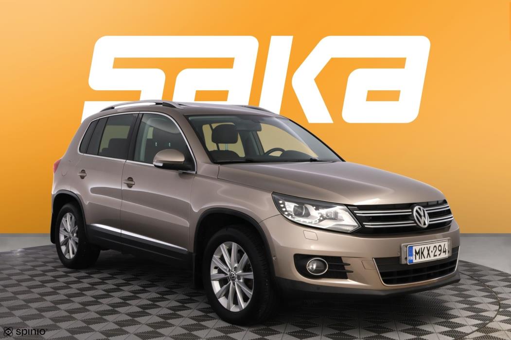 VOLKSWAGEN Tiguan 2012