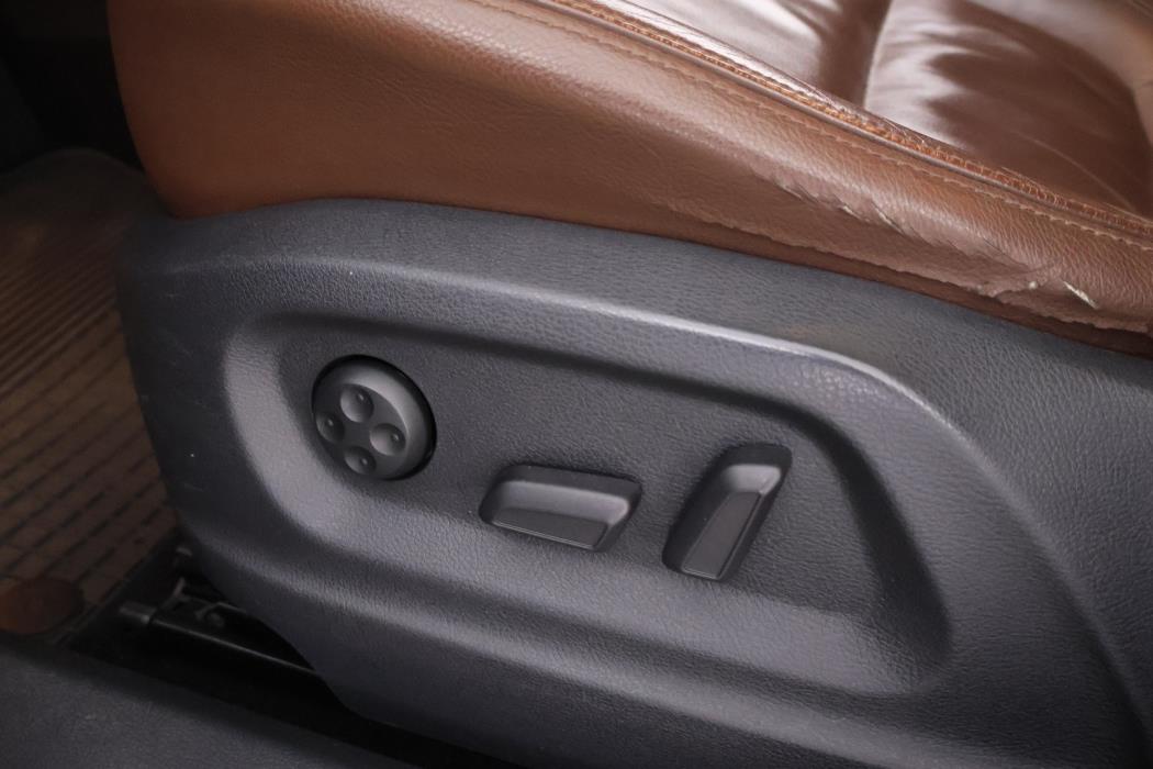 VOLKSWAGEN Tiguan 2012