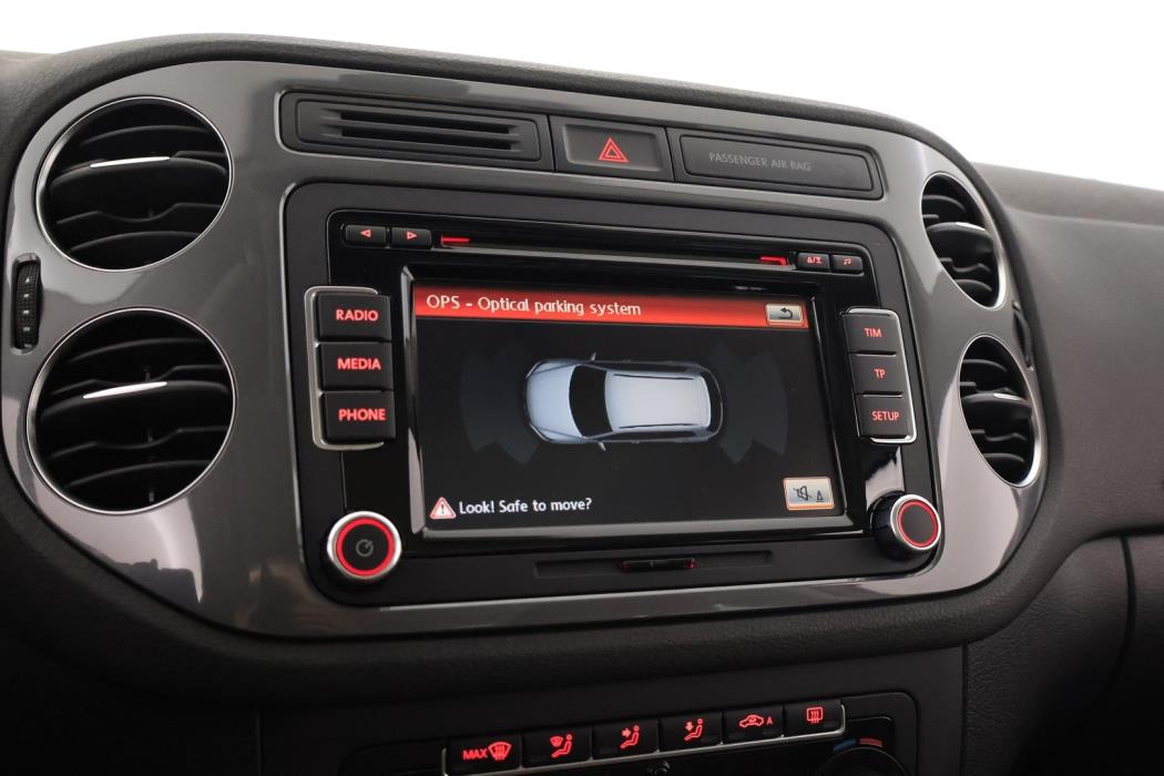 VOLKSWAGEN Tiguan 2012