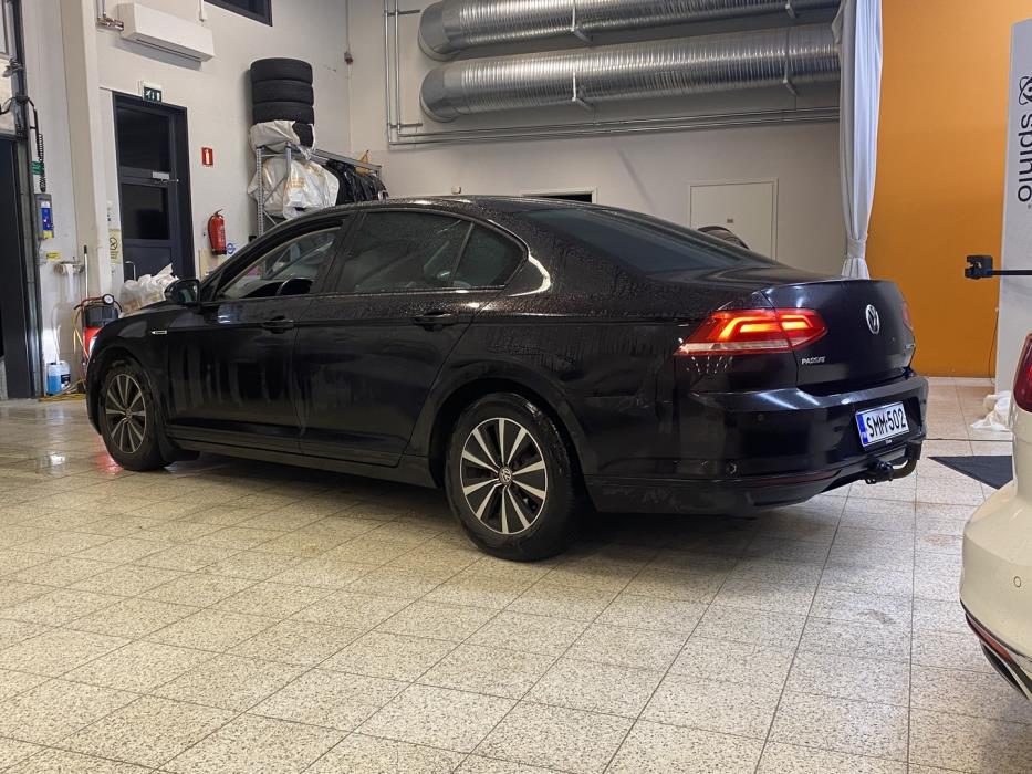 VOLKSWAGEN Passat 2017