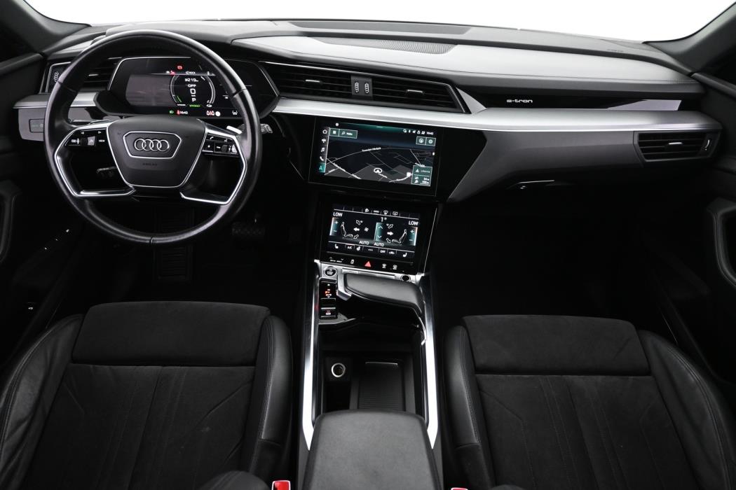 AUDI e-tron 2021