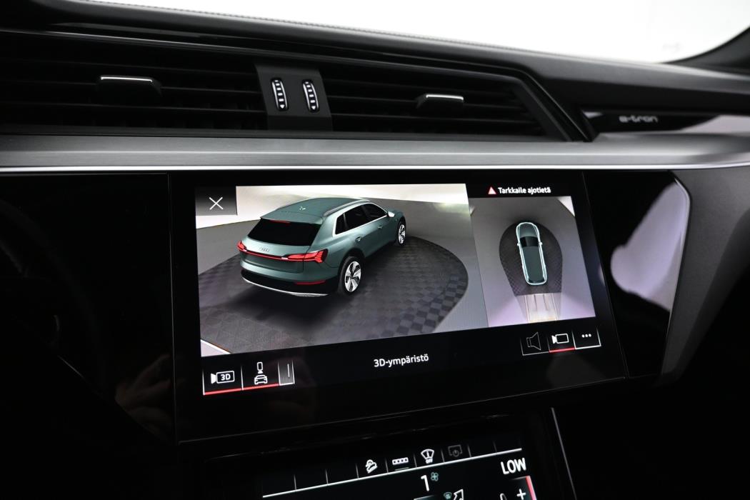 AUDI e-tron 2021