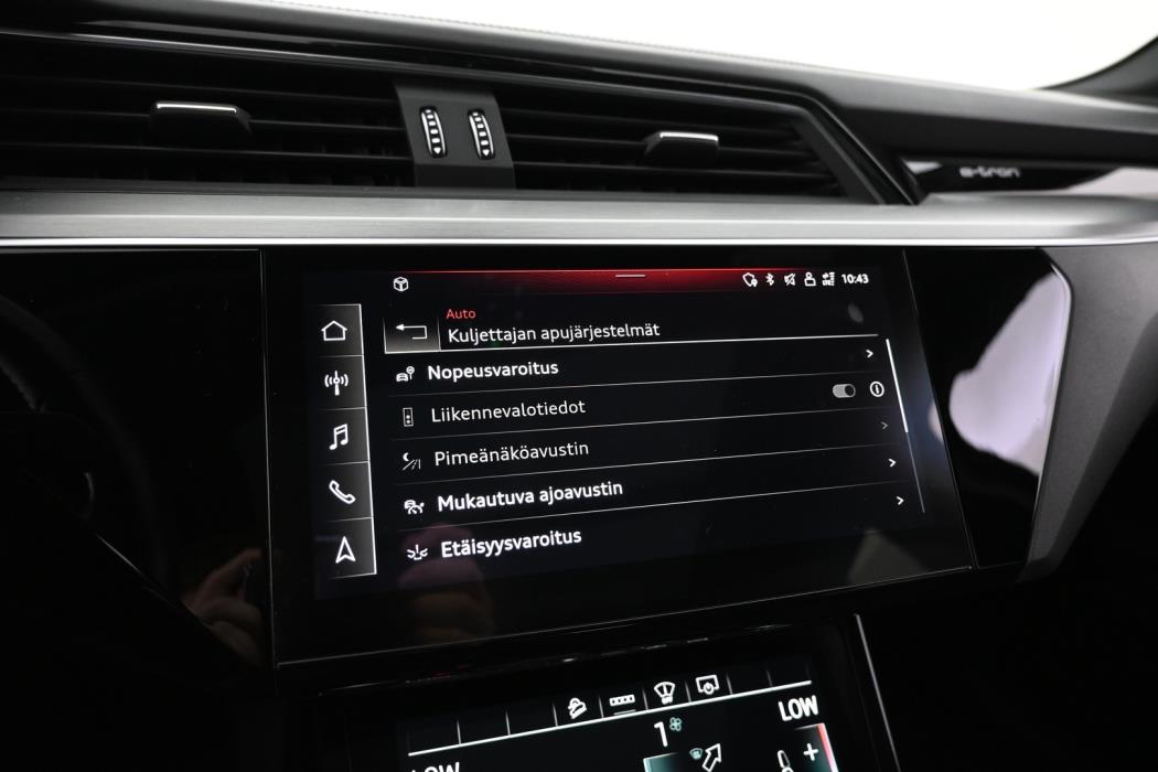 AUDI e-tron 2021
