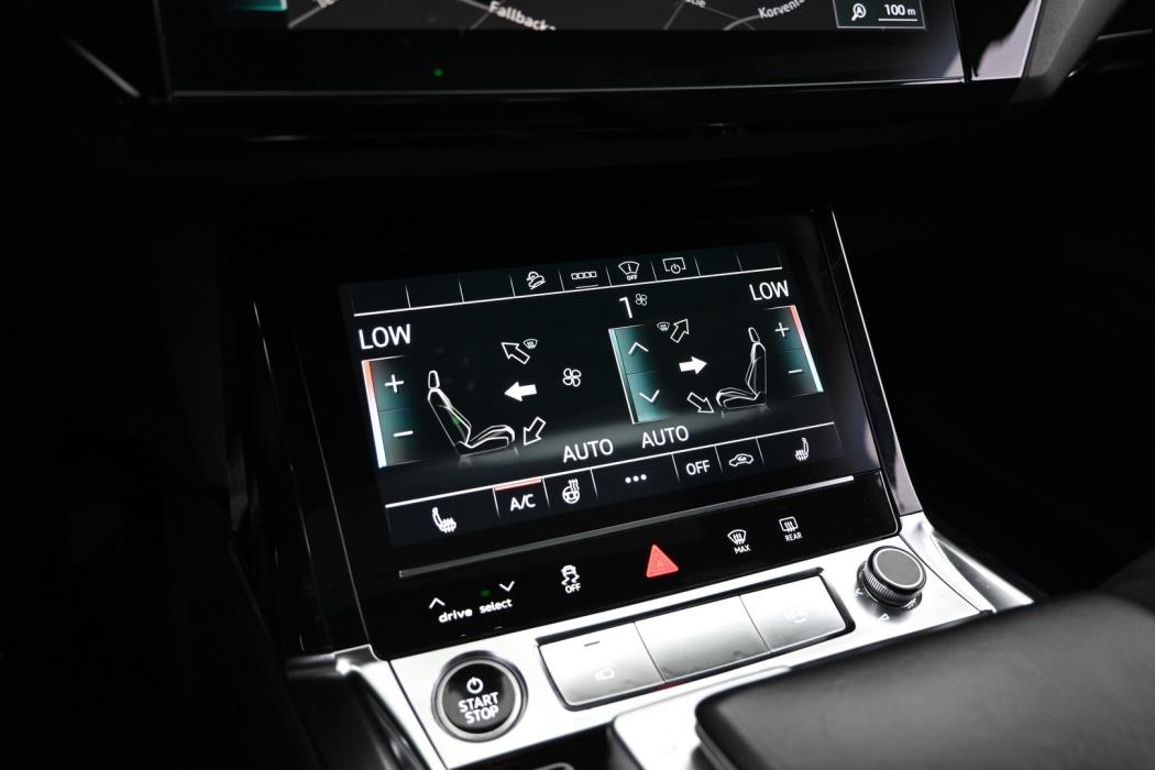 AUDI e-tron 2021