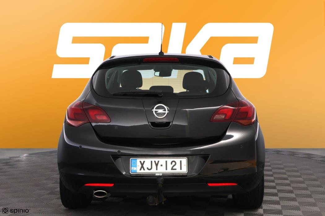 OPEL Astra 2012