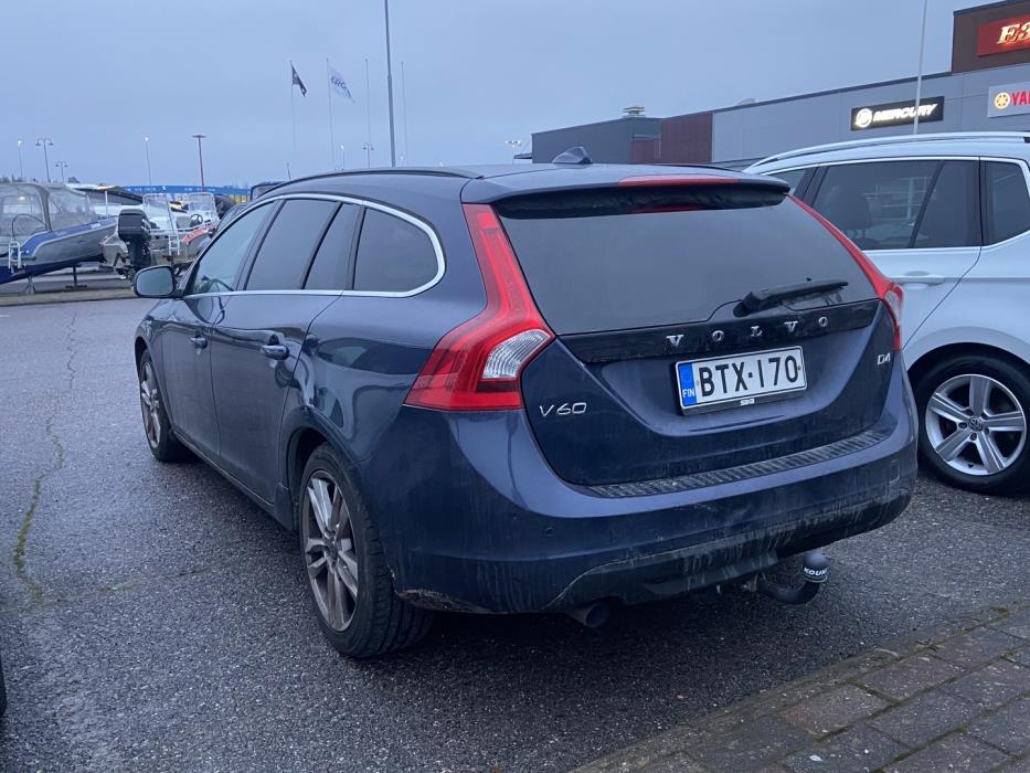 VOLVO V60 2013