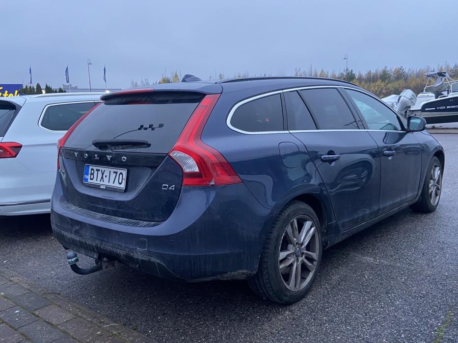 VOLVO V60 2013