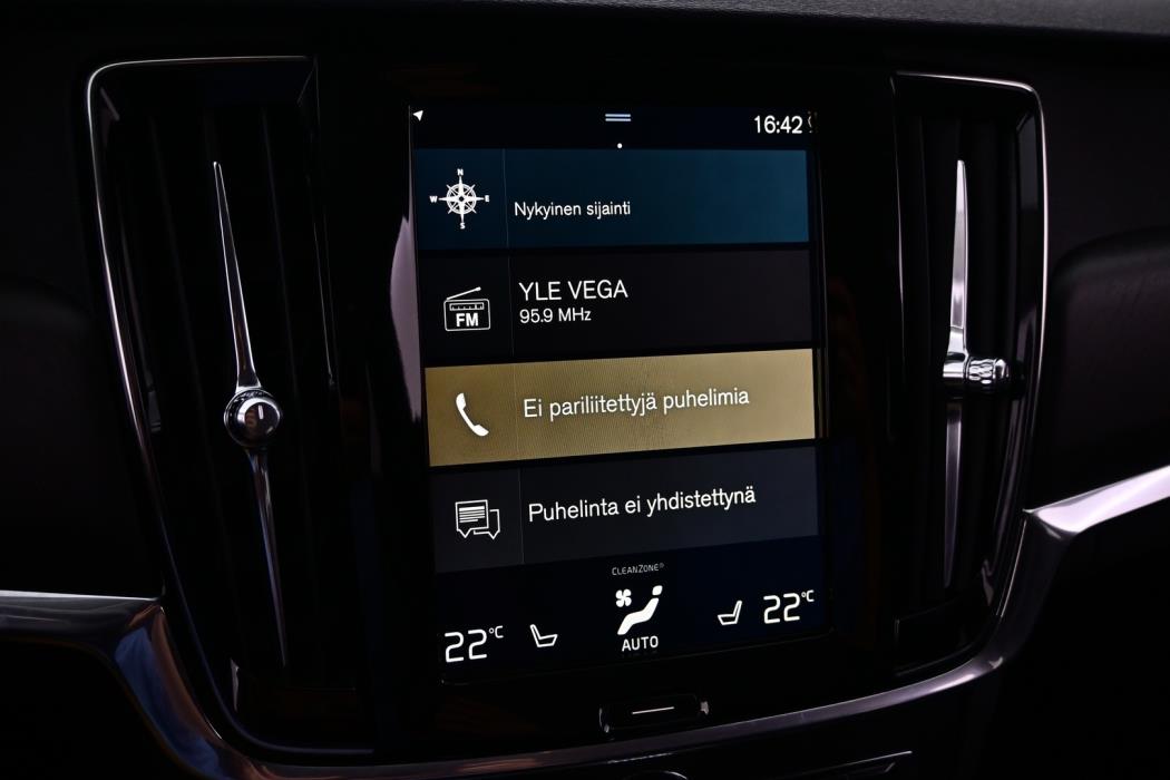 VOLVO V90 Cross Country 2017