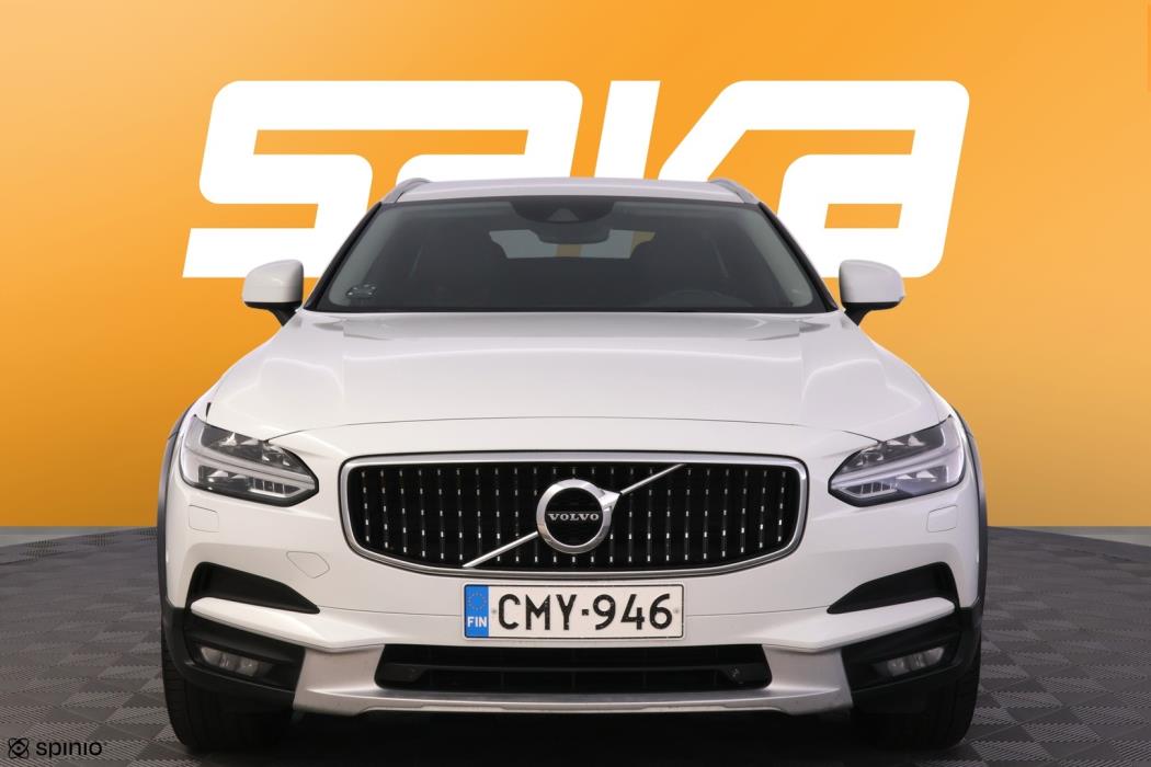 VOLVO V90 Cross Country 2017