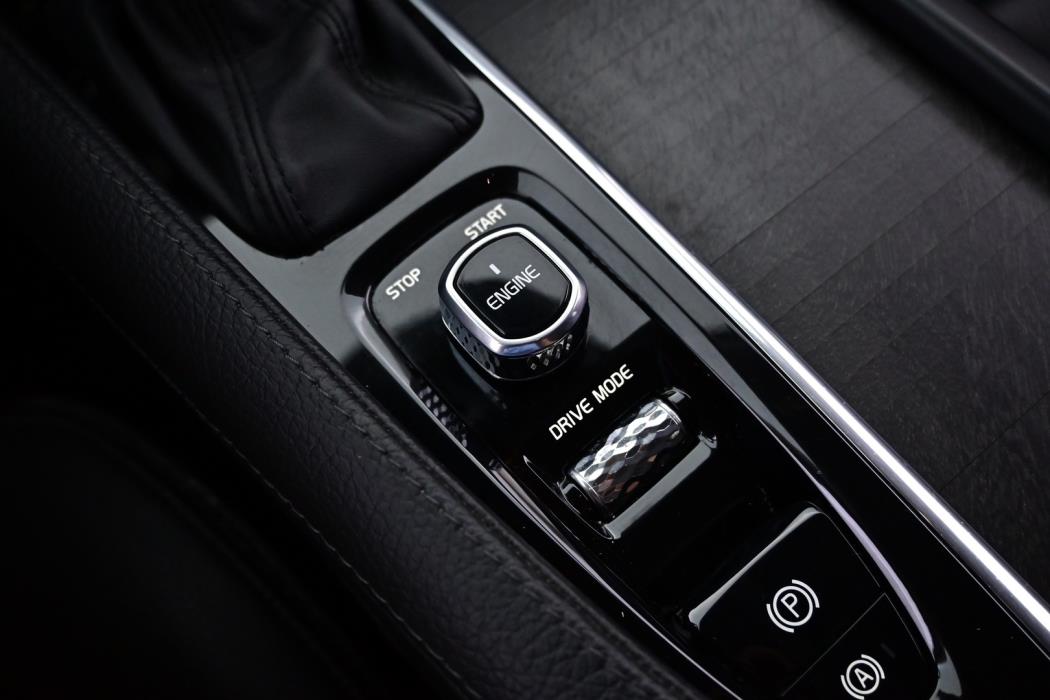 VOLVO V90 Cross Country 2017