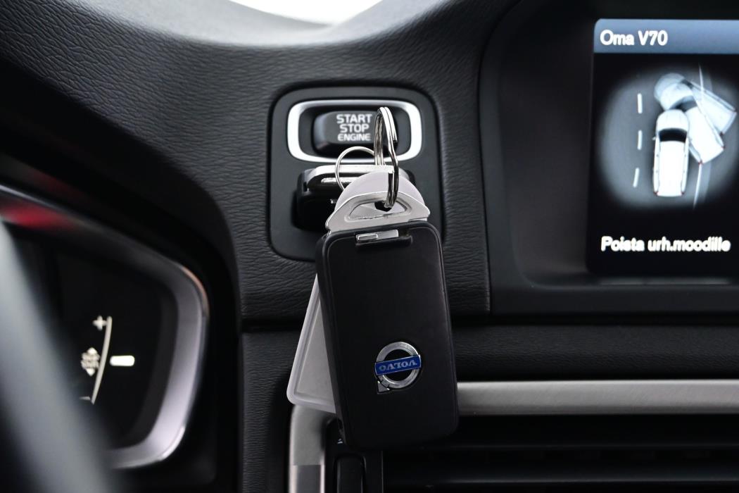 VOLVO V70 2014