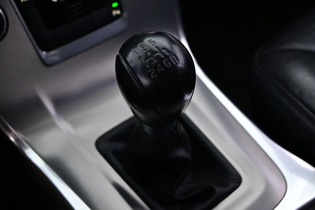 VOLVO V70 2014