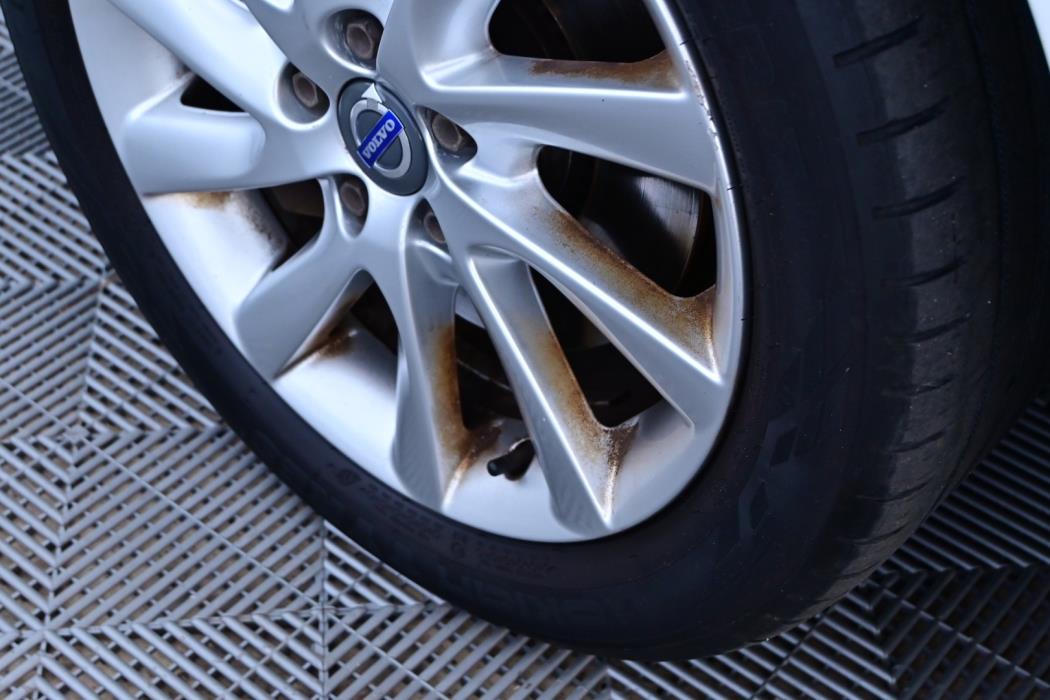 VOLVO V70 2014