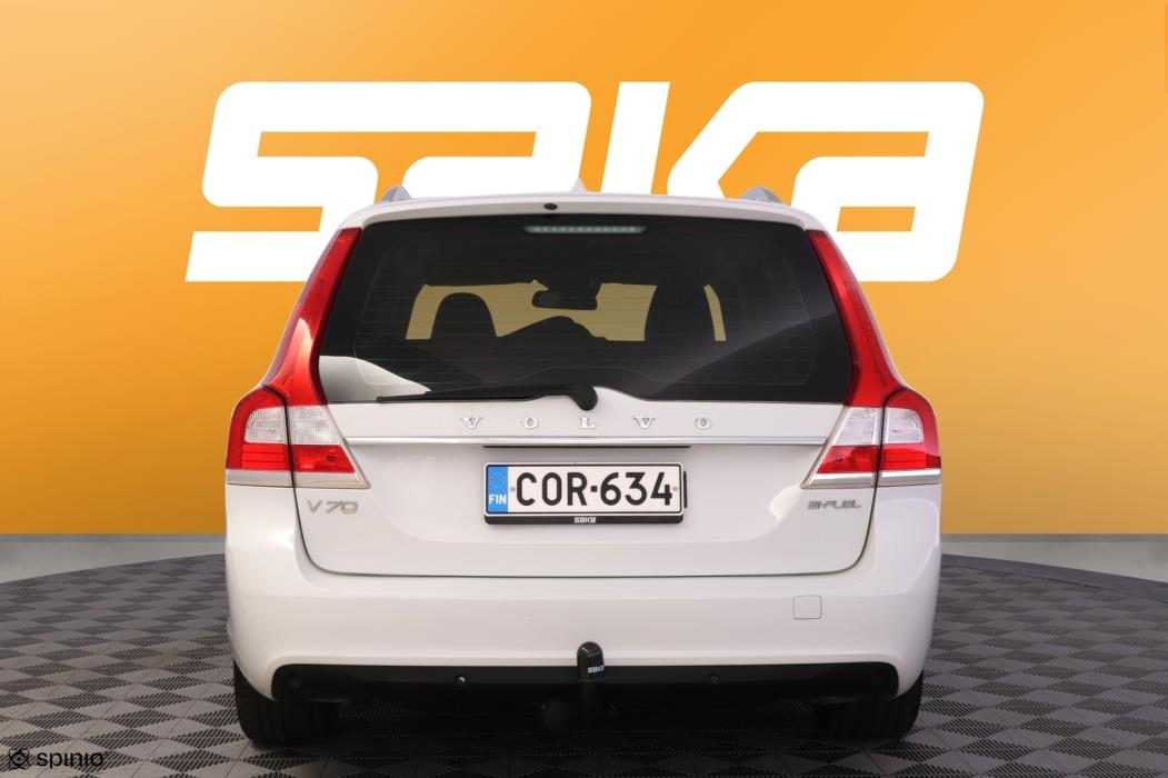 VOLVO V70 2014