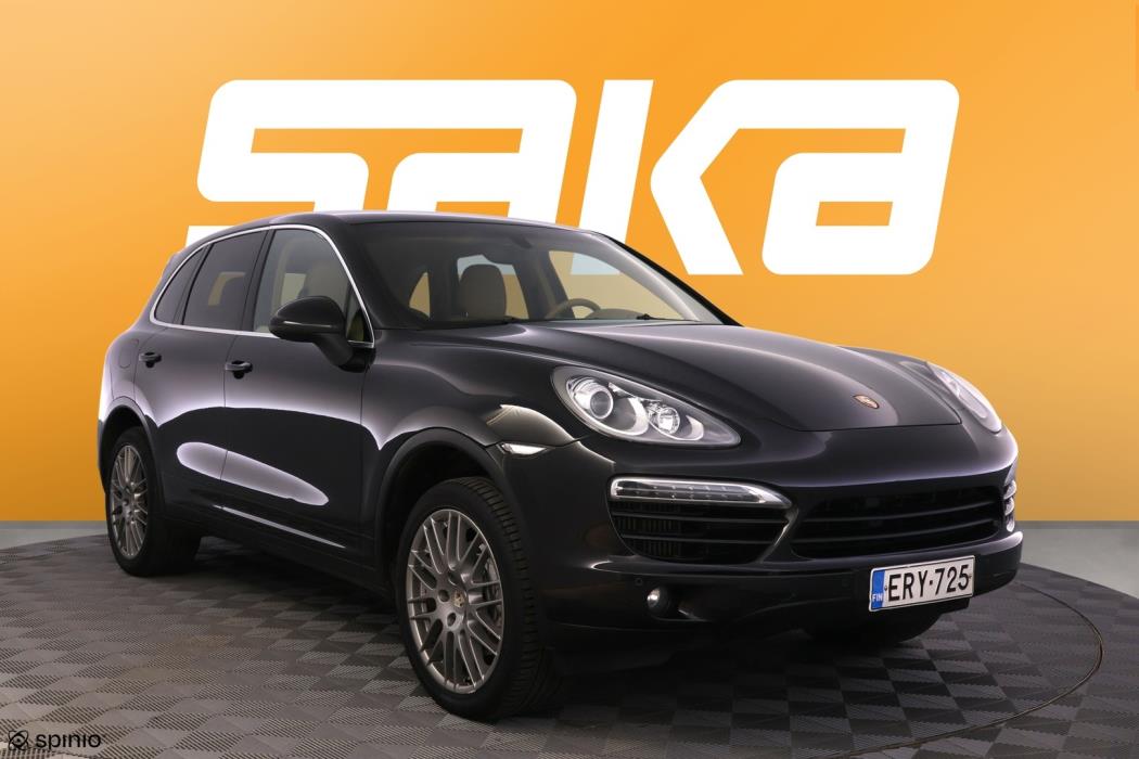 PORSCHE Cayenne 2012