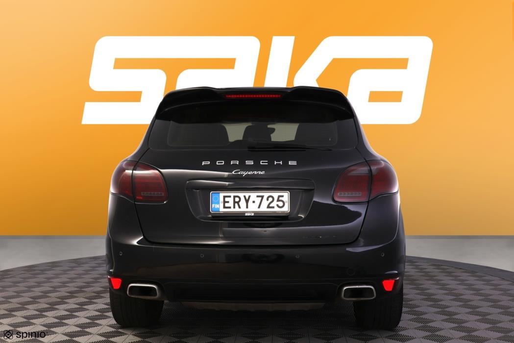 PORSCHE Cayenne 2012