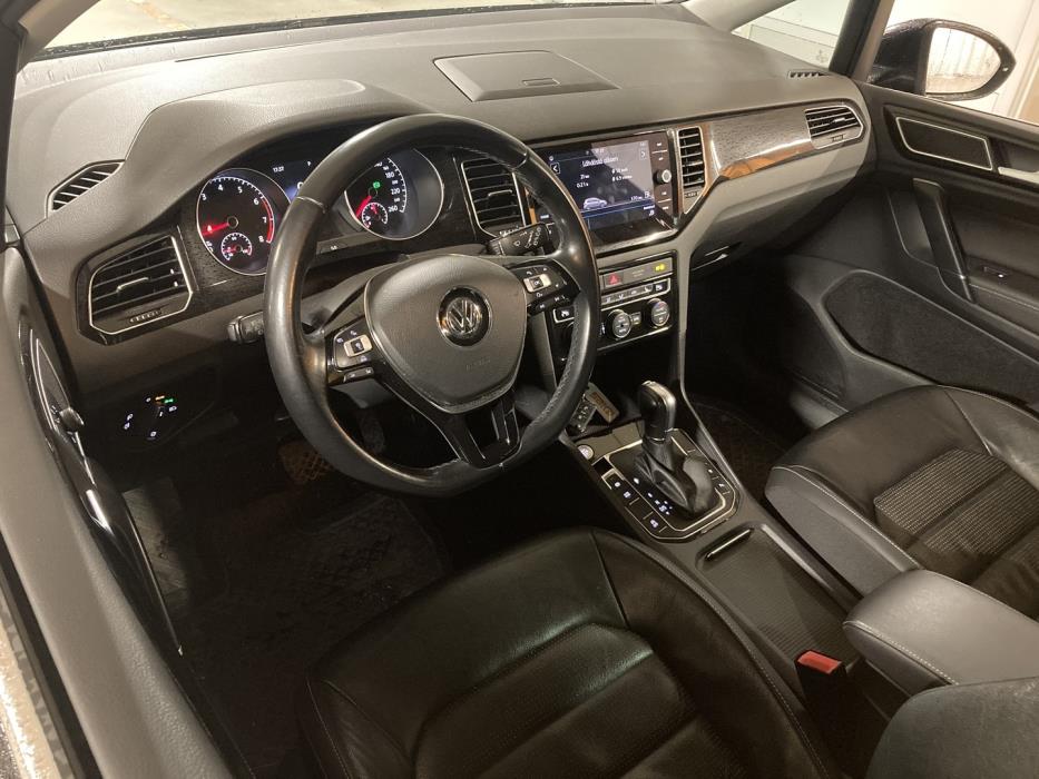 VOLKSWAGEN Golf Sportsvan 2018