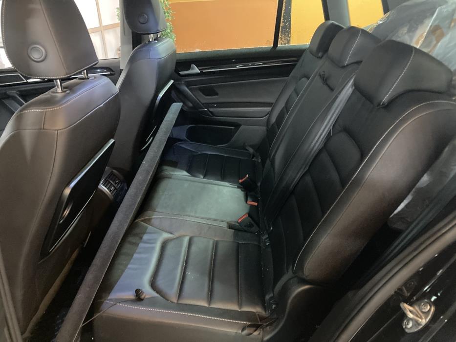 VOLKSWAGEN Golf Sportsvan 2018