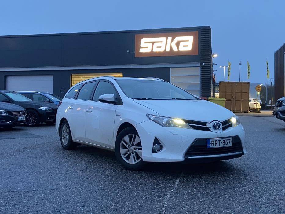 TOYOTA Auris 2014