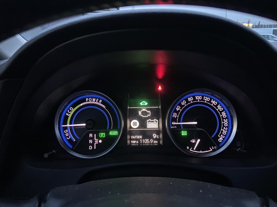 TOYOTA Auris 2014