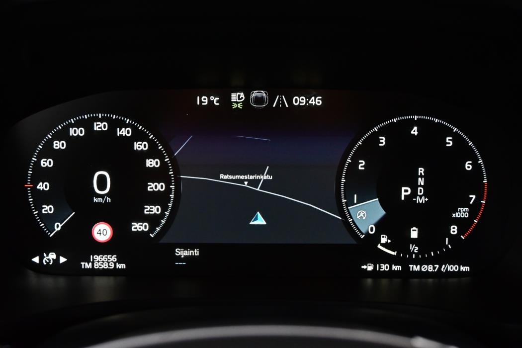 VOLVO V60 2021
