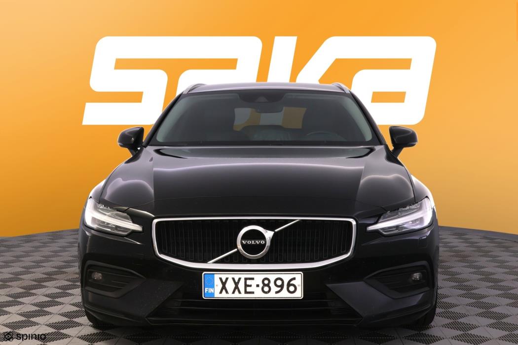 VOLVO V60 2021