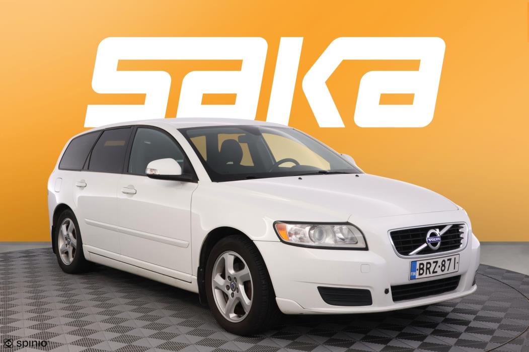 VOLVO V50 2011