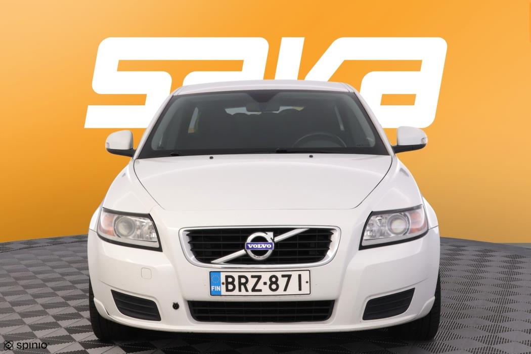 VOLVO V50 2011