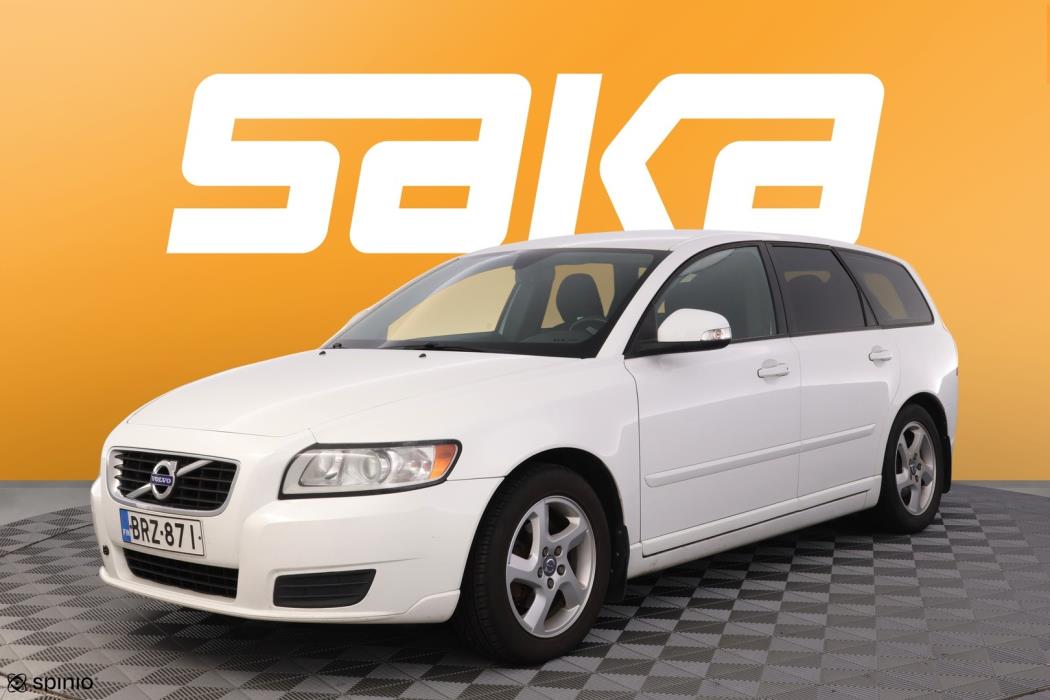 VOLVO V50 2011