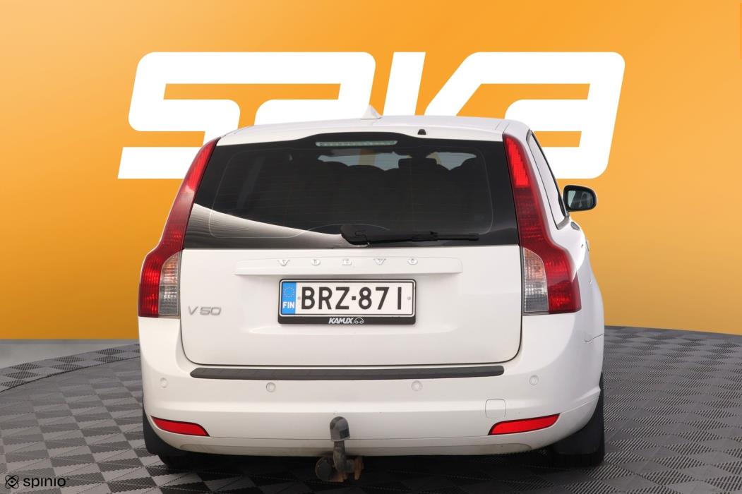 VOLVO V50 2011