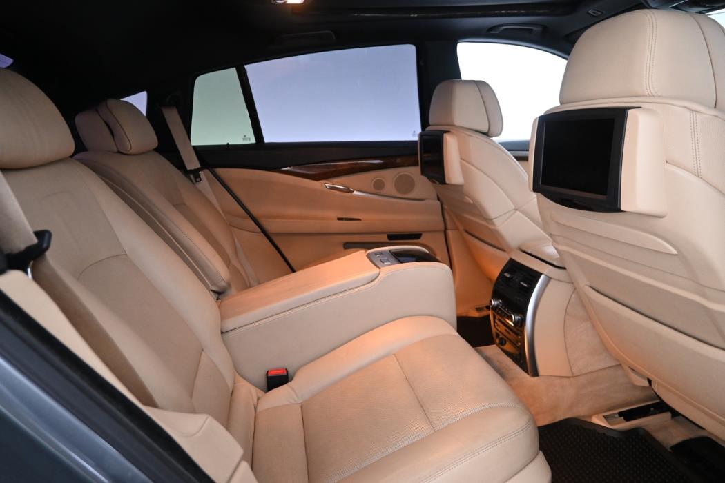 BMW 530 2010