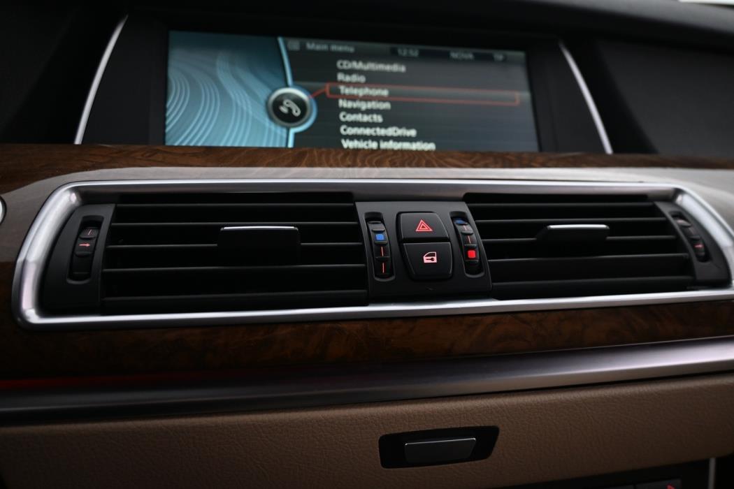 BMW 530 2010