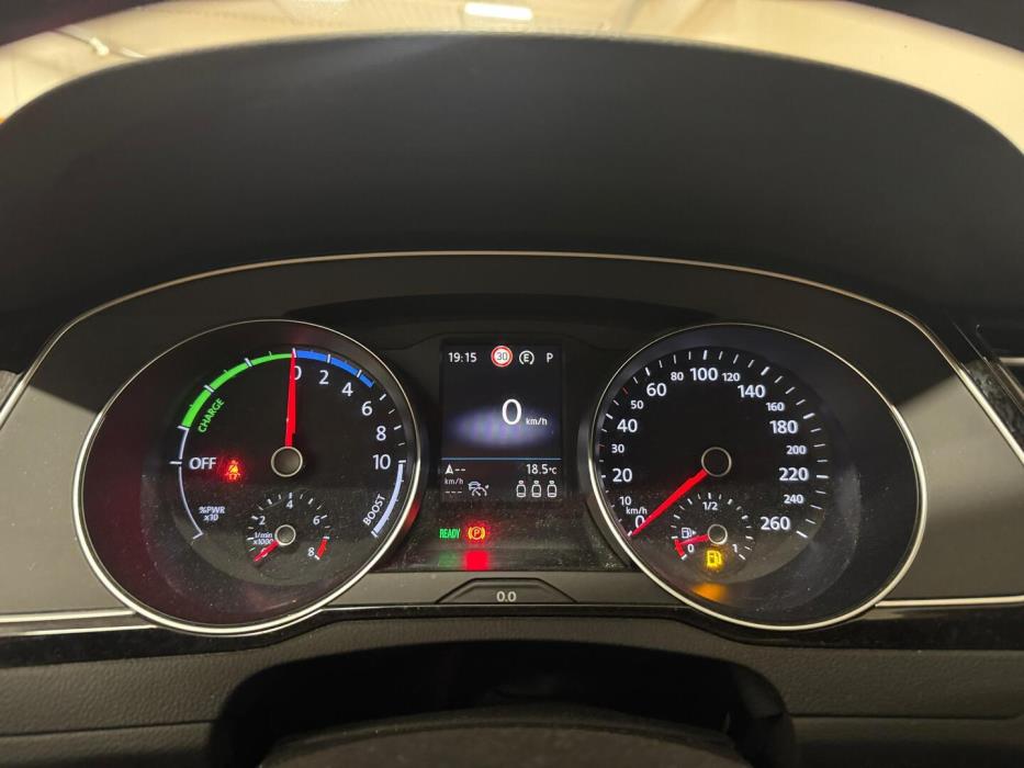 VOLKSWAGEN Passat 2020