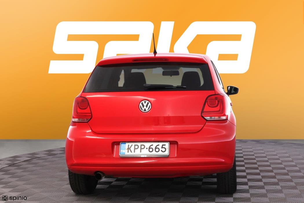 VOLKSWAGEN Polo 2011