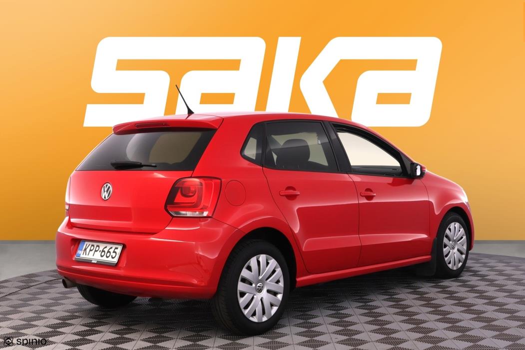 VOLKSWAGEN Polo 2011