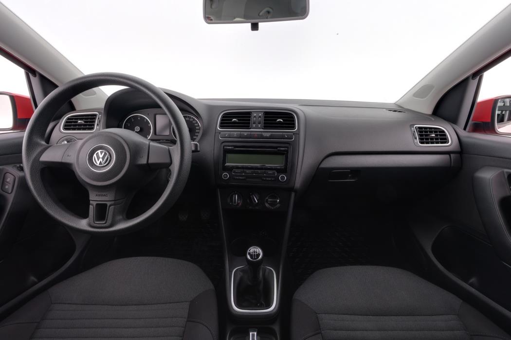 VOLKSWAGEN Polo 2011