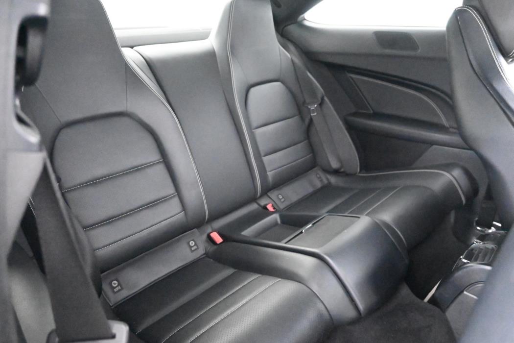 MERCEDES-BENZ C 2012