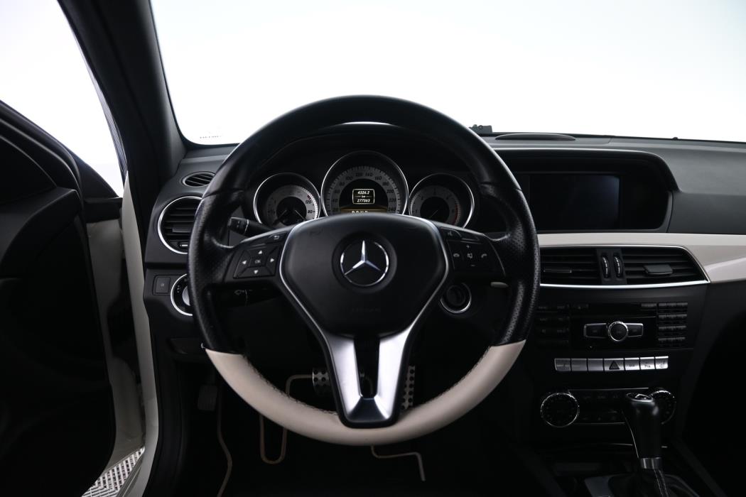 MERCEDES-BENZ C 2012