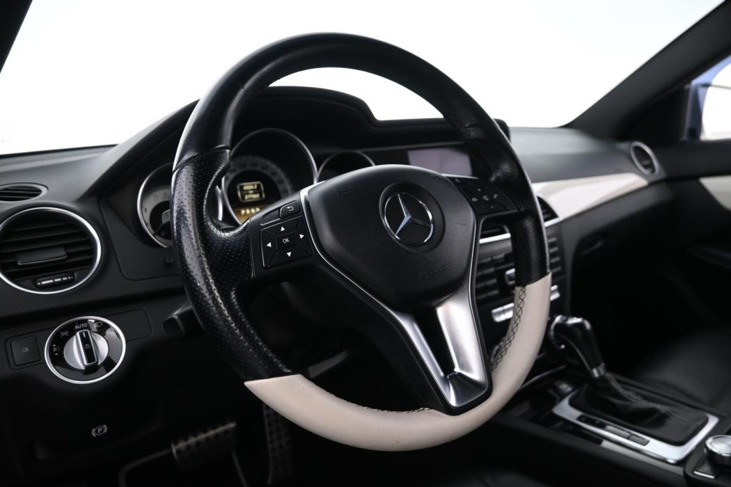 MERCEDES-BENZ C 2012