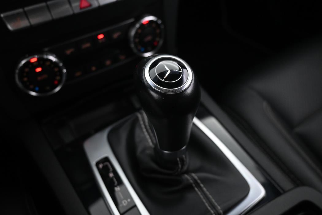 MERCEDES-BENZ C 2012