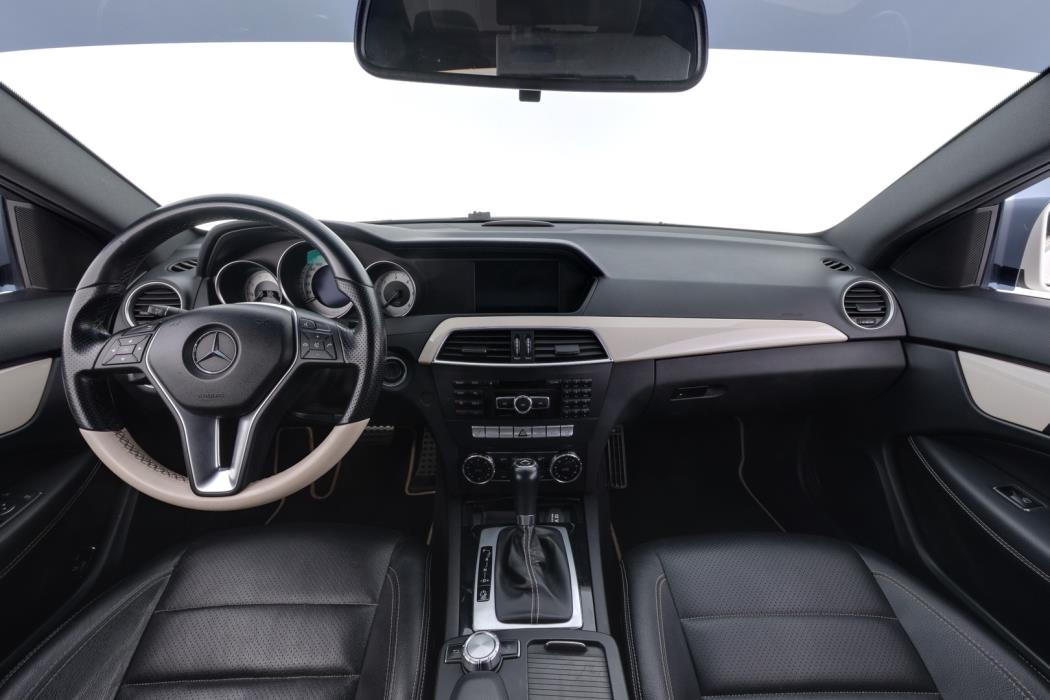 MERCEDES-BENZ C 2012