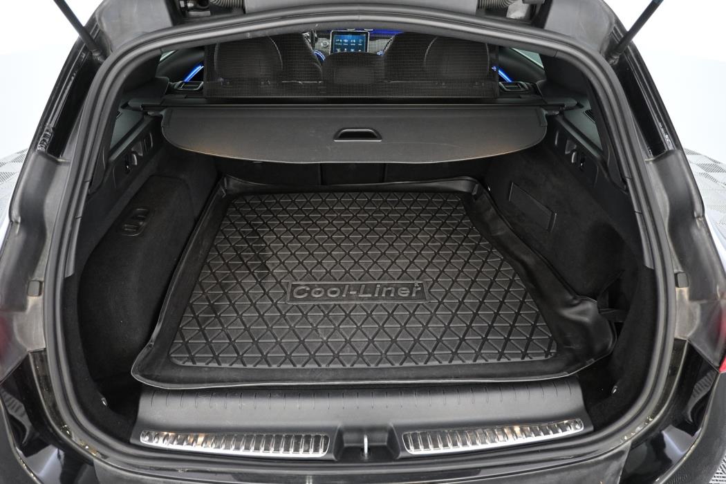 MERCEDES-BENZ C 2022