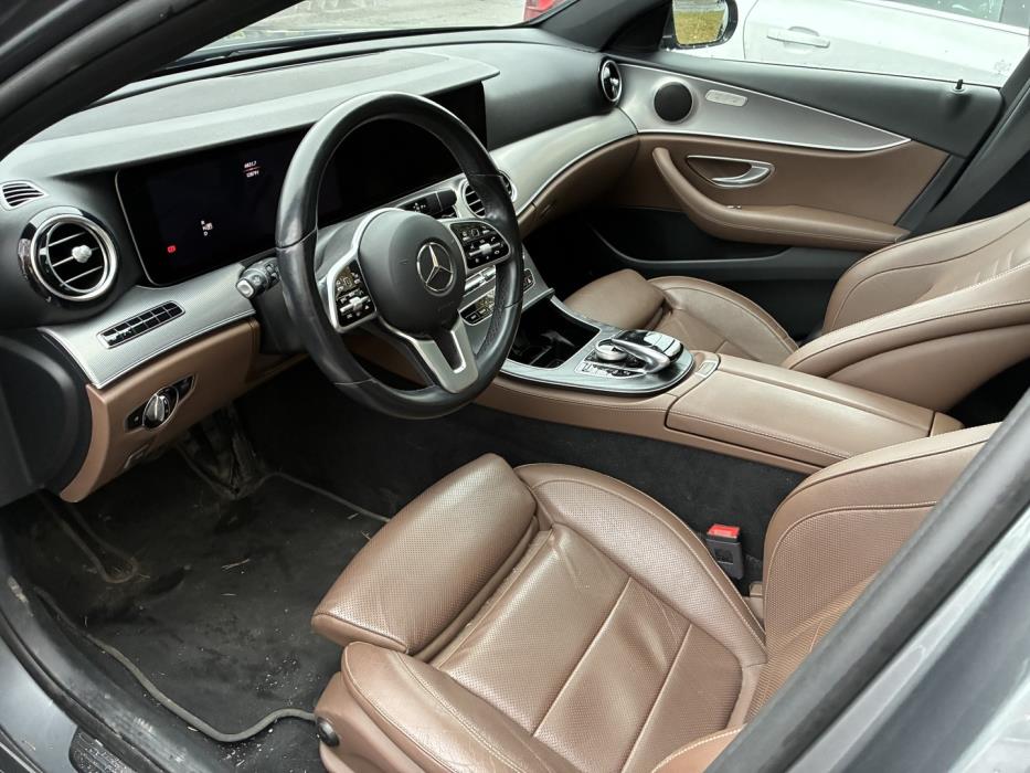 MERCEDES-BENZ E 2020